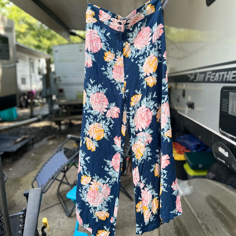 CAPSULE Floral Wide Leg Pants